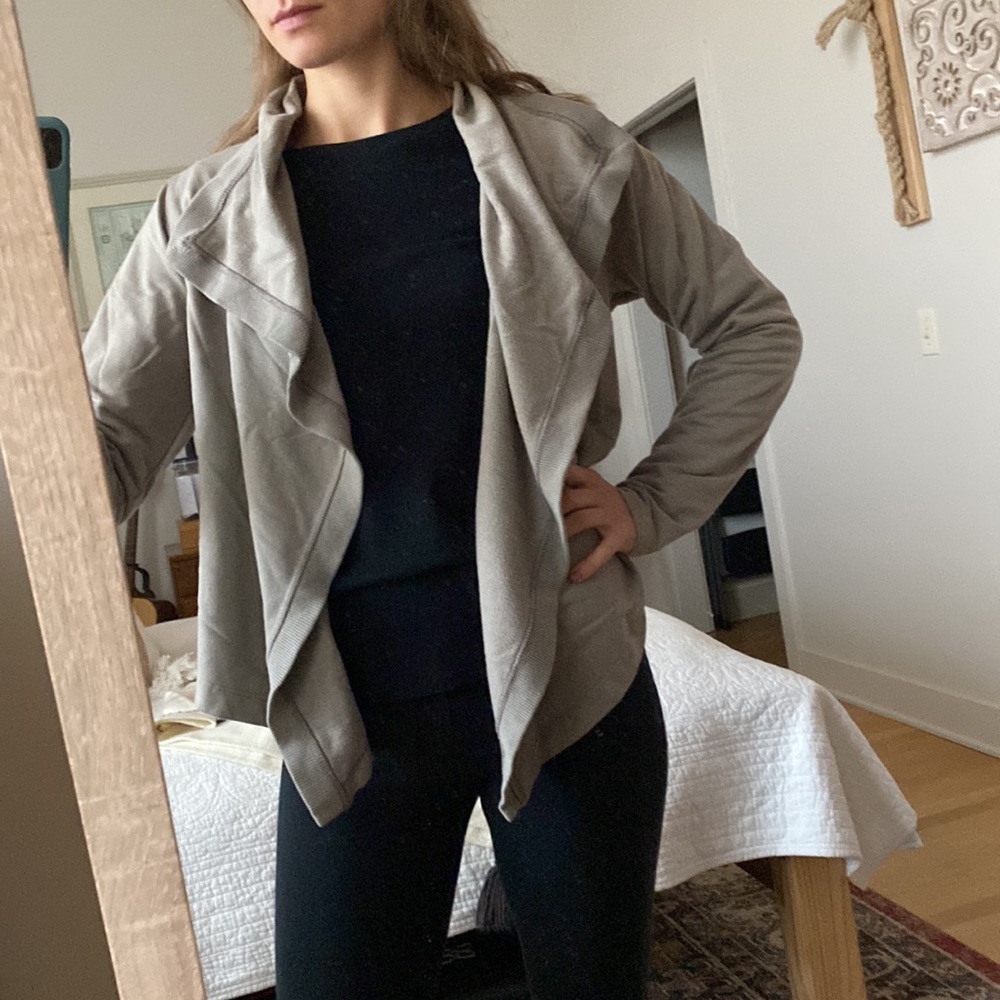 Patagonia wrap sweatshirt